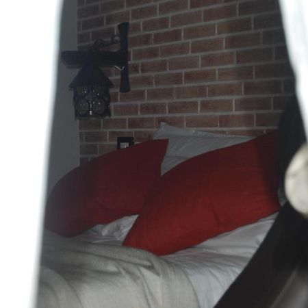 Domus Florio - Humanitas Rozzano Bed & Breakfast Pieve Emanuele Exterior photo